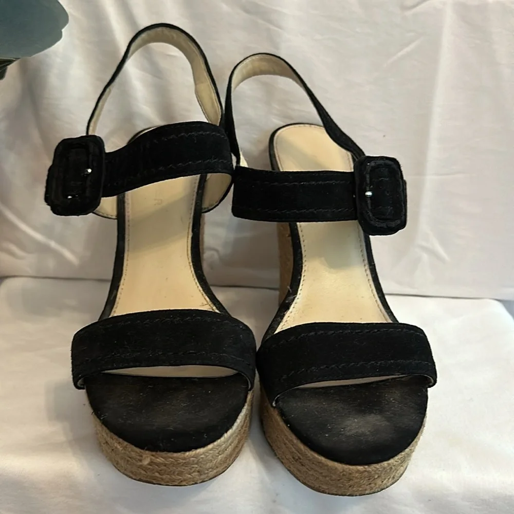 Marc Fisher Hipiee 2 black suede straps 8 1/2M espadrille wedge sandals